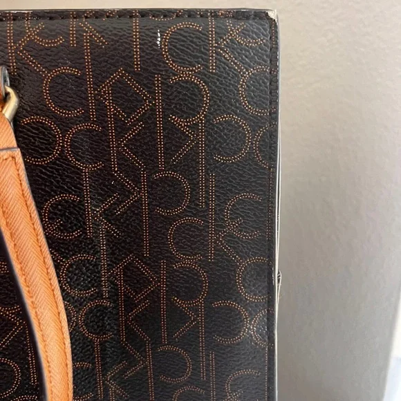 Calvin Klein Purse - Picture 5 of 5